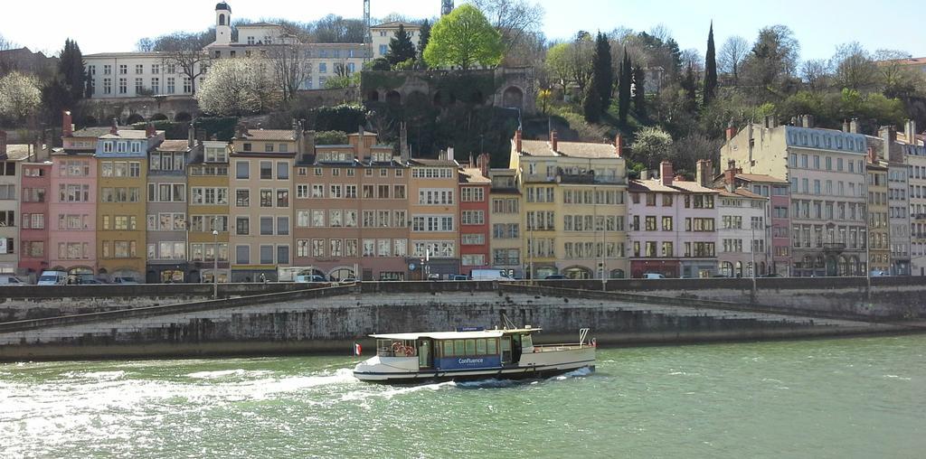 Apartment Pierre Scize Sur La Saone Lyon Bagian luar foto